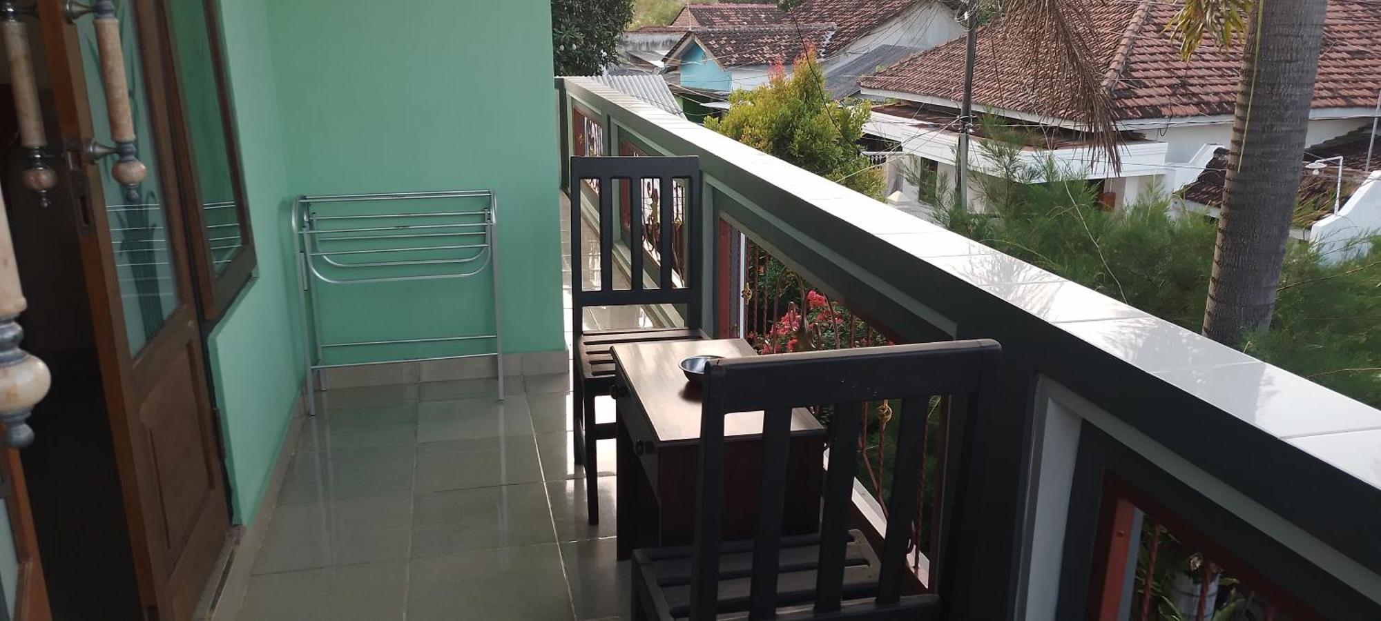 New Kami Homestay Banyuwangi  Εξωτερικό φωτογραφία