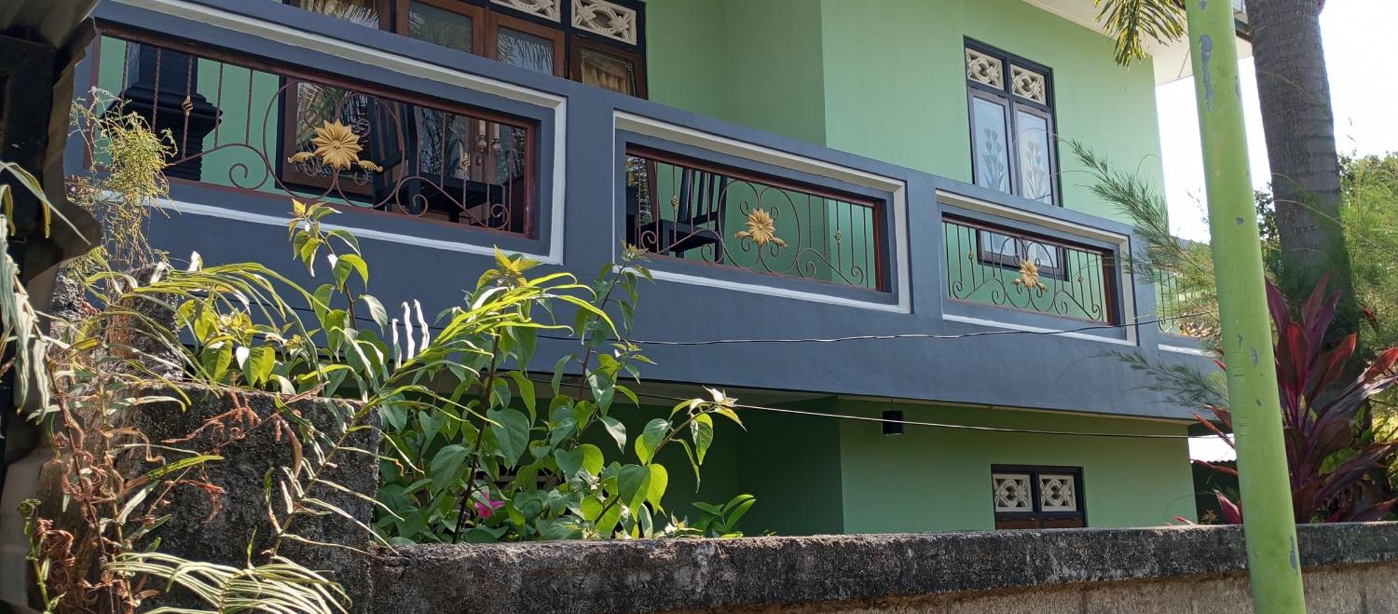 New Kami Homestay Banyuwangi  Εξωτερικό φωτογραφία